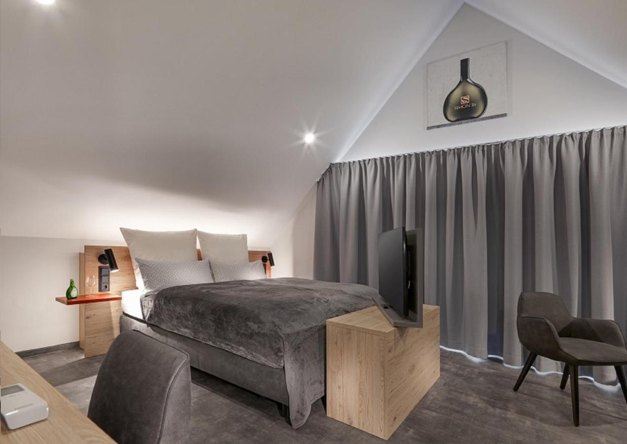 Weinmotel Simon 1 A Alzenau Bagian luar foto